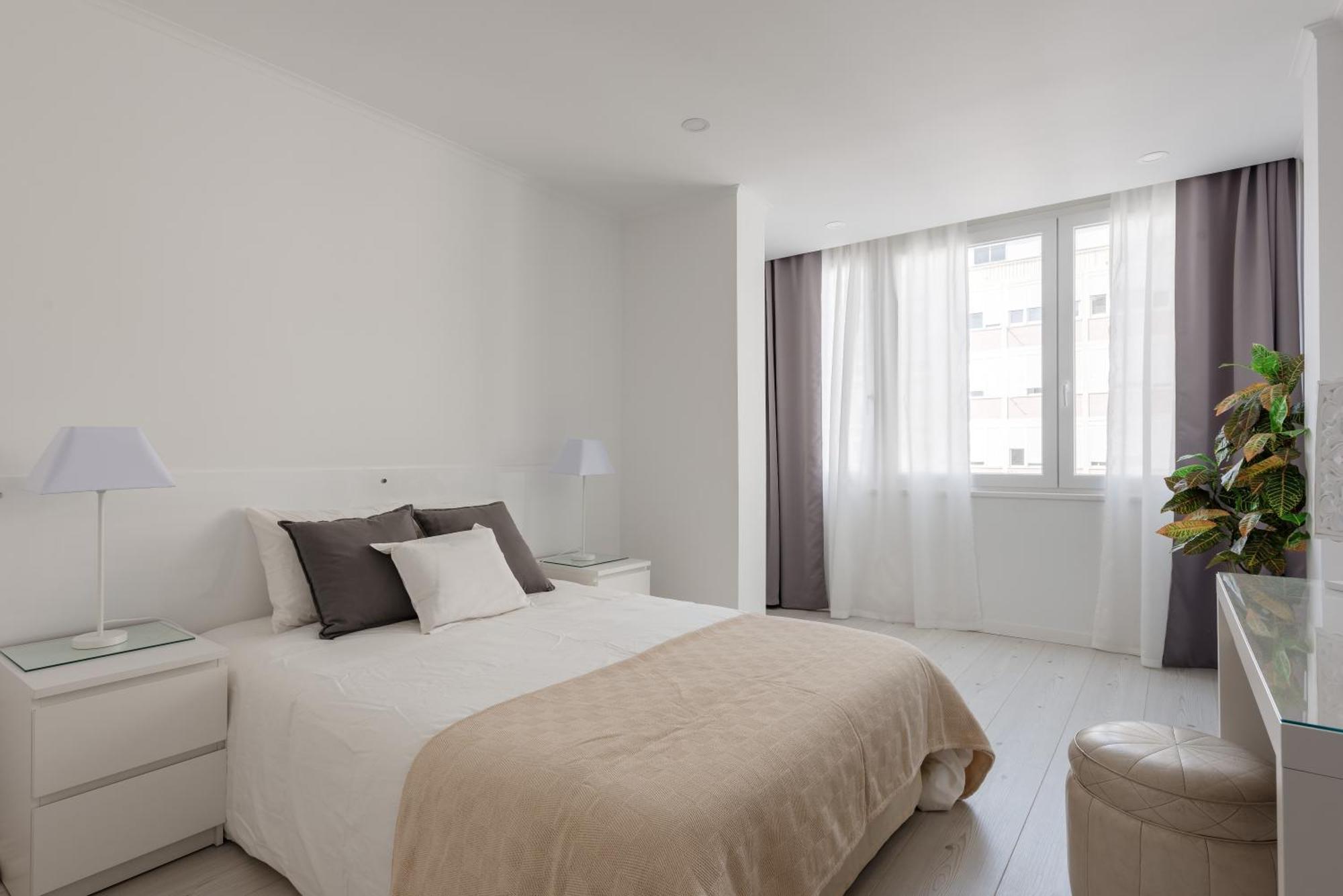 Light-Filled, Fully Renovated Apt Near Belem, By Timecooler Lisboa Kültér fotó